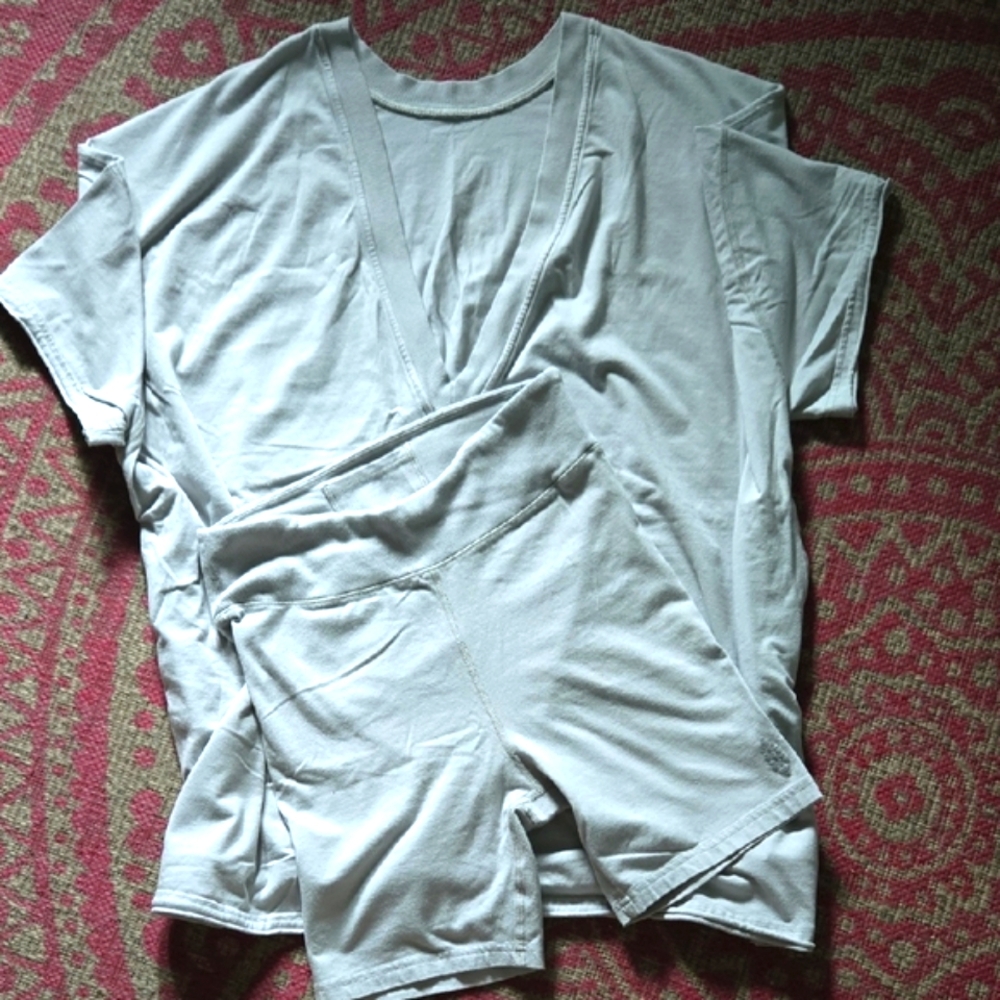 FP Movement by Free People Gray Relaxed Short Sleeve T-Shirt